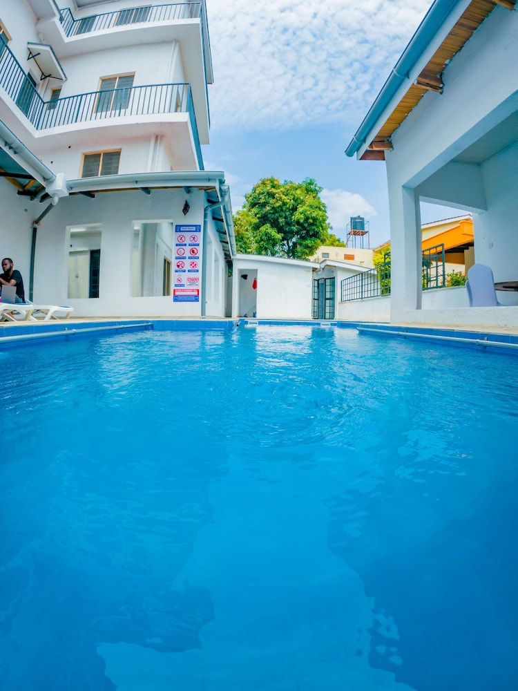 Kogelo Villas 4/50