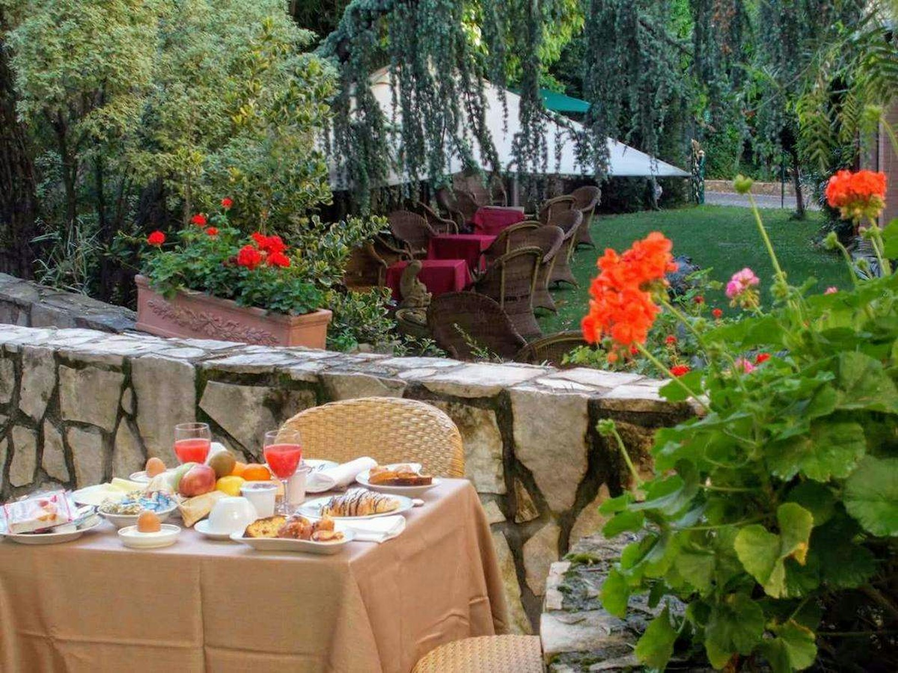 Solofra Palace 25/29