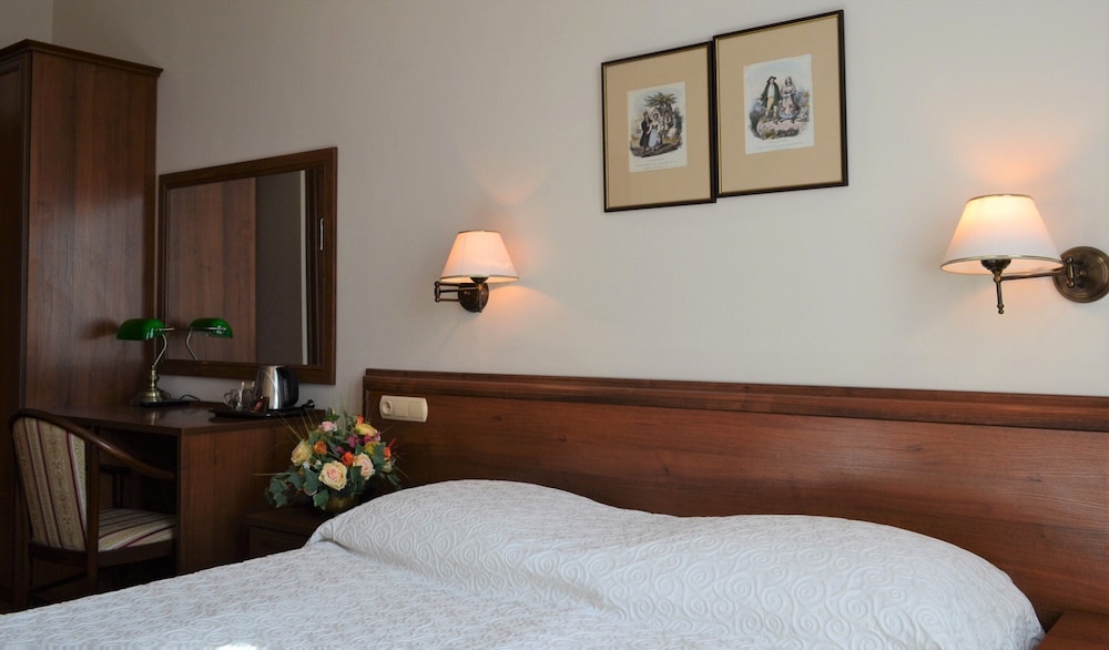 APARTHOTEL BASZTOWA 20/60