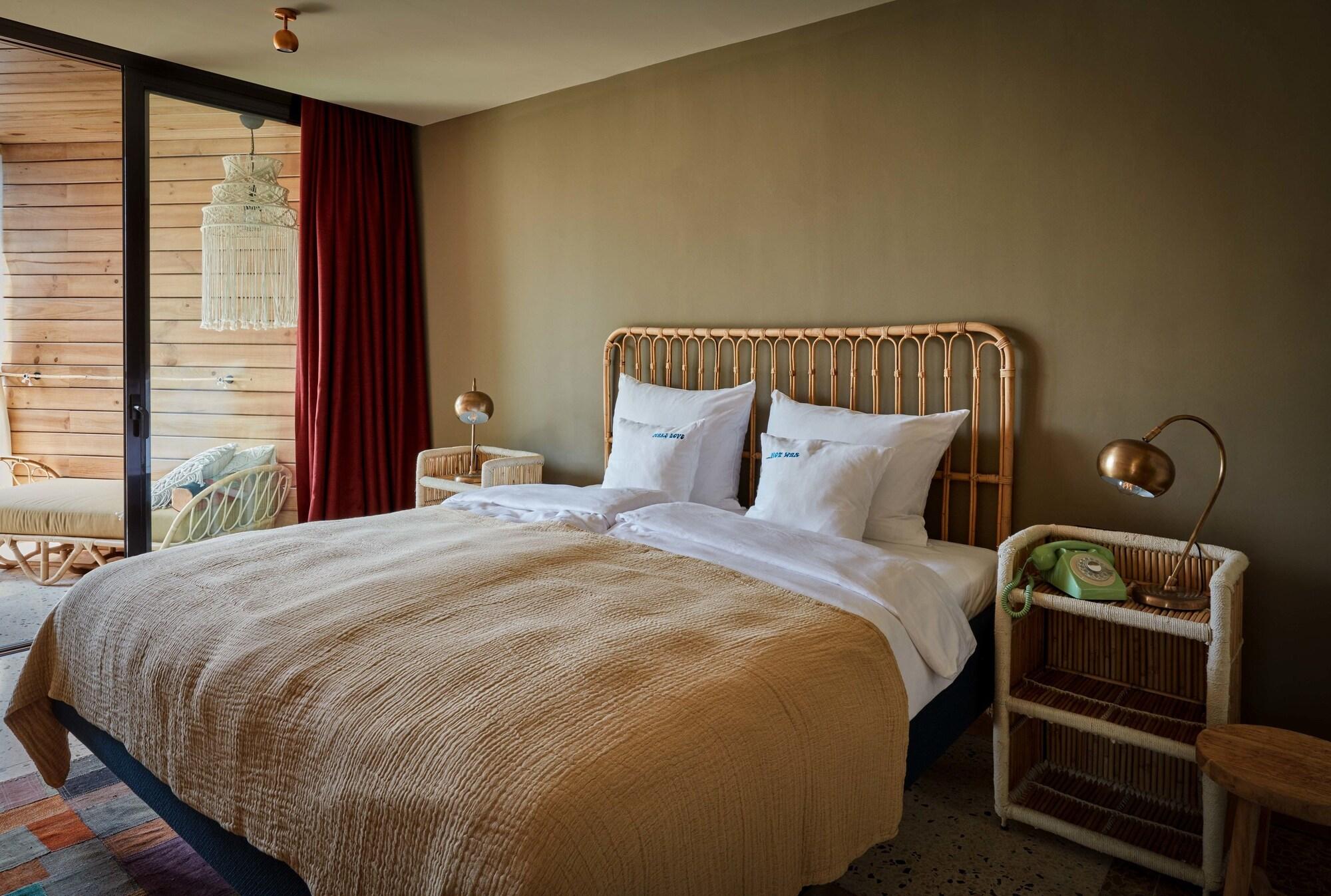 Bay House, Double Bed, Mountain View, Terrace