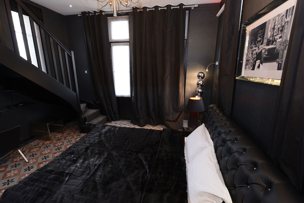 Art Hotel Rochecorbon 28/74