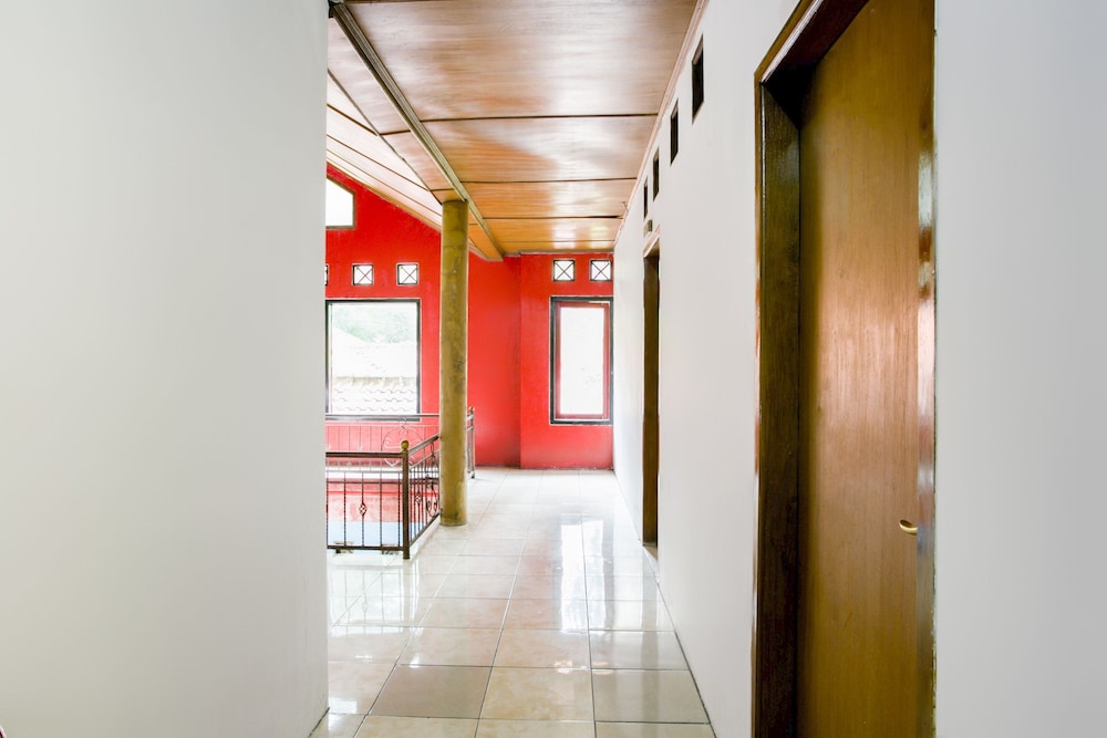 SPOT ON 2584 Hotel Karya Nunggal Asri 13/20