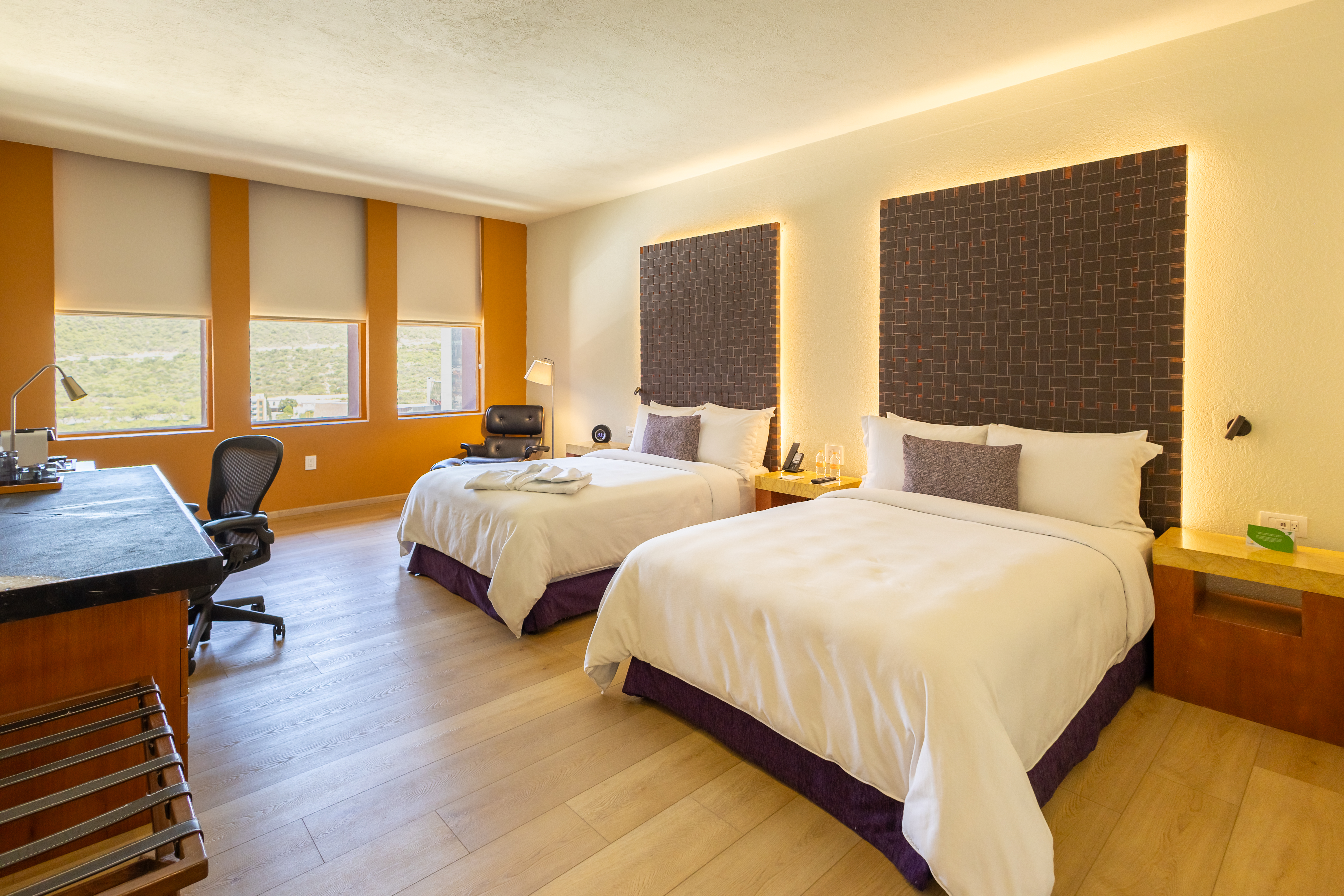 Camino Real Club, Double Bed