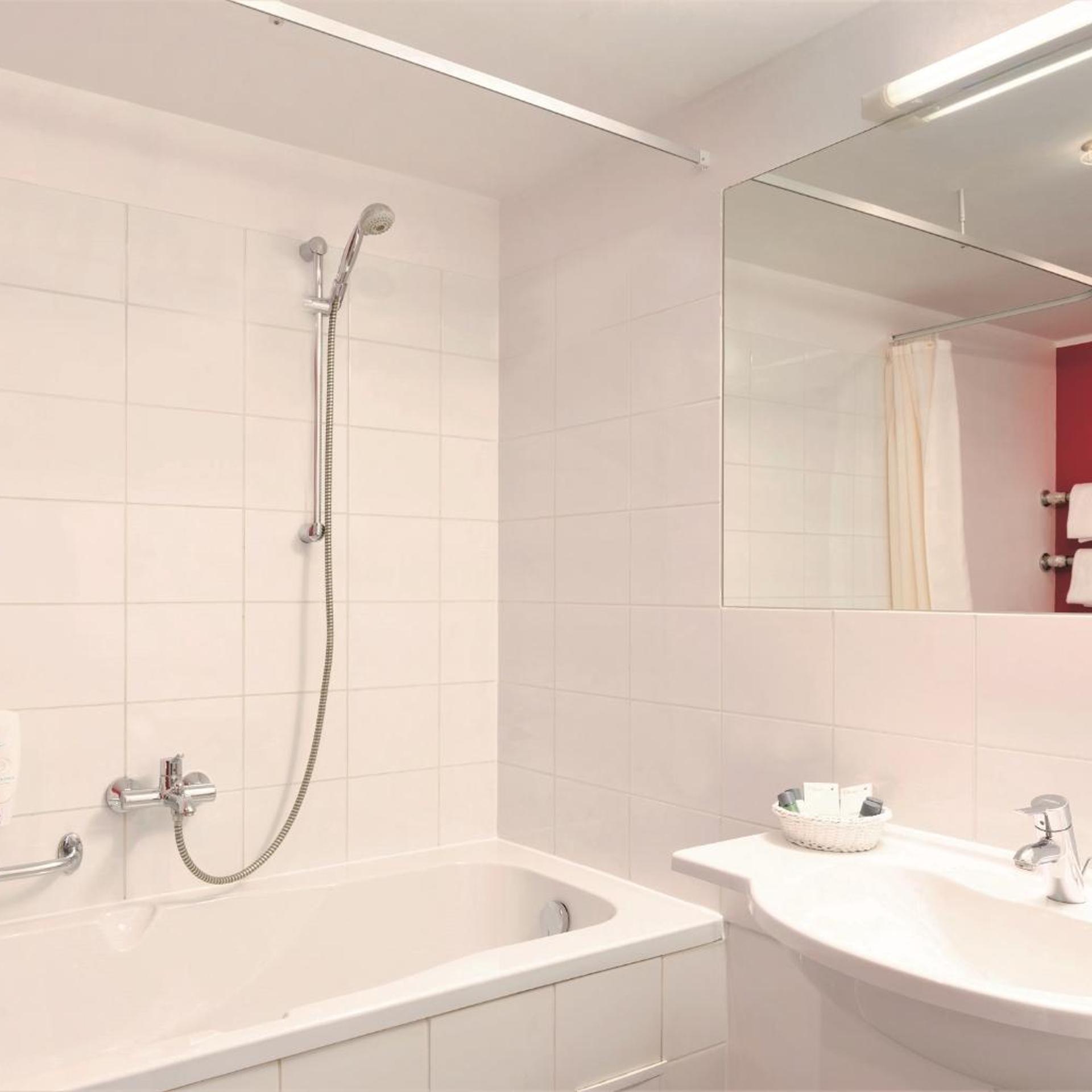 Comfort, Rija Vef Hotel 8/10