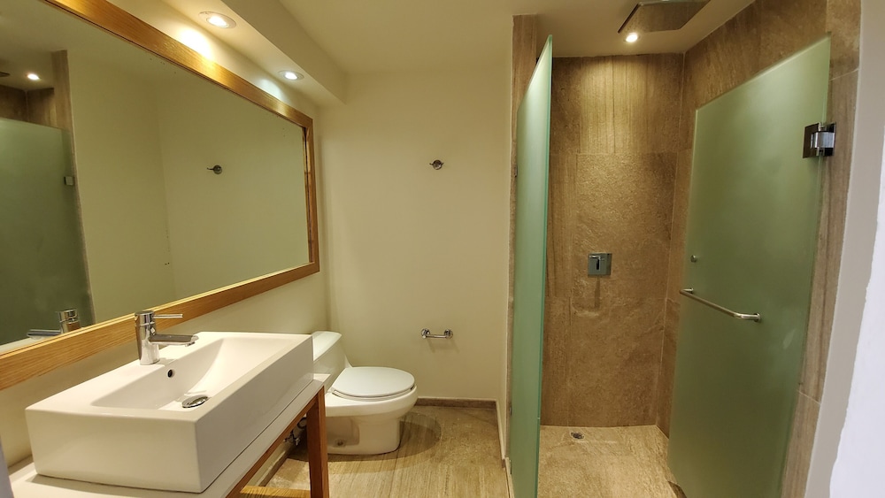 Hotel Secreto 34/36