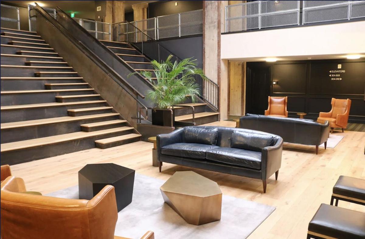 Riversuites At The Battery 13/25