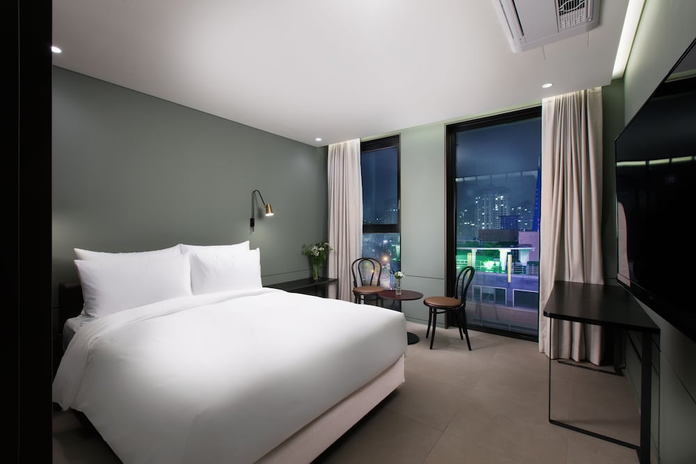 Park Marine Hotel 32/69