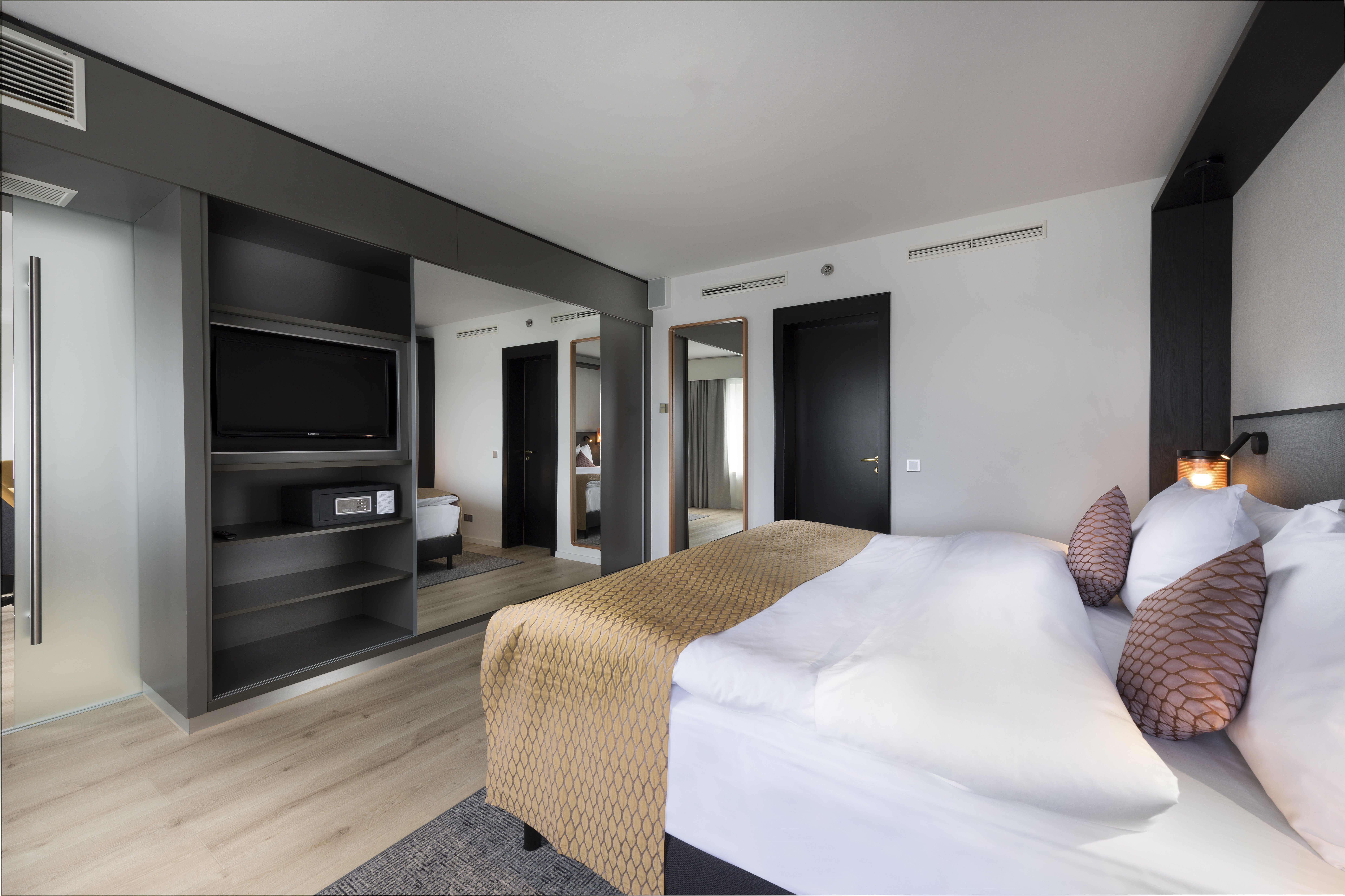 Crowne Plaza Dusseldorf Neuss 16/50