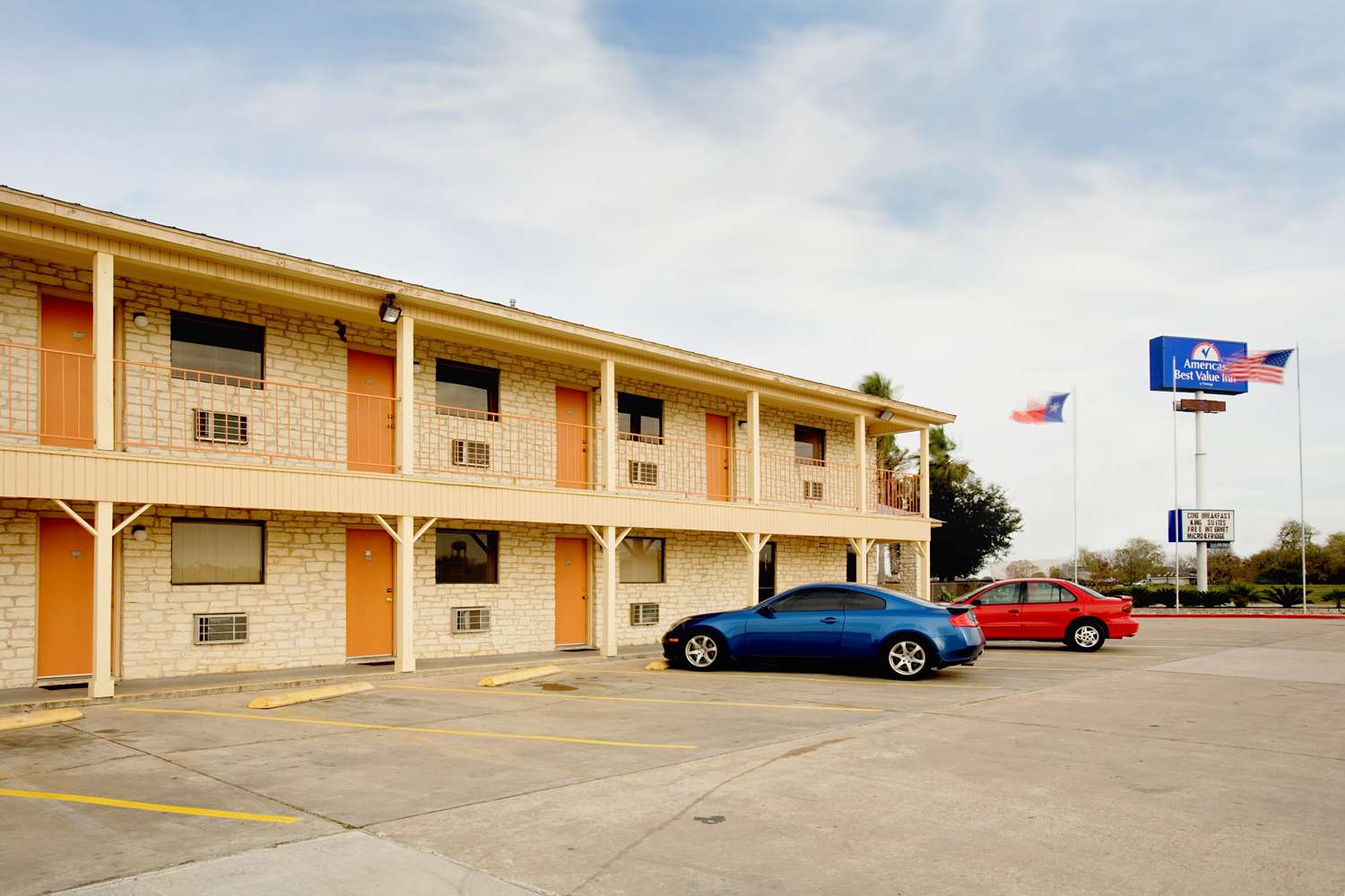 Americas Best Value Inn Edna 3/4