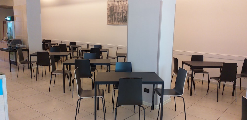 Hotel Lux Modena 47/65