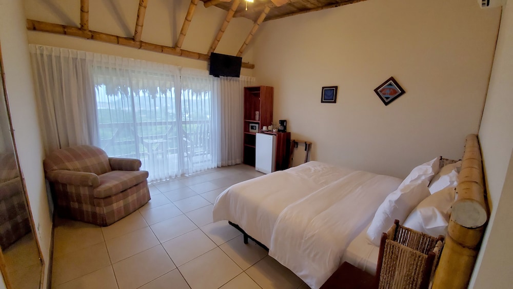 Nativa Bambu Ecolodge 54/76