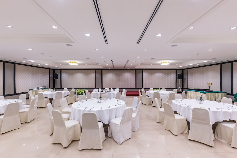 AMBASSADOR CITY JOMTIEN - OCEAN WING 35/50