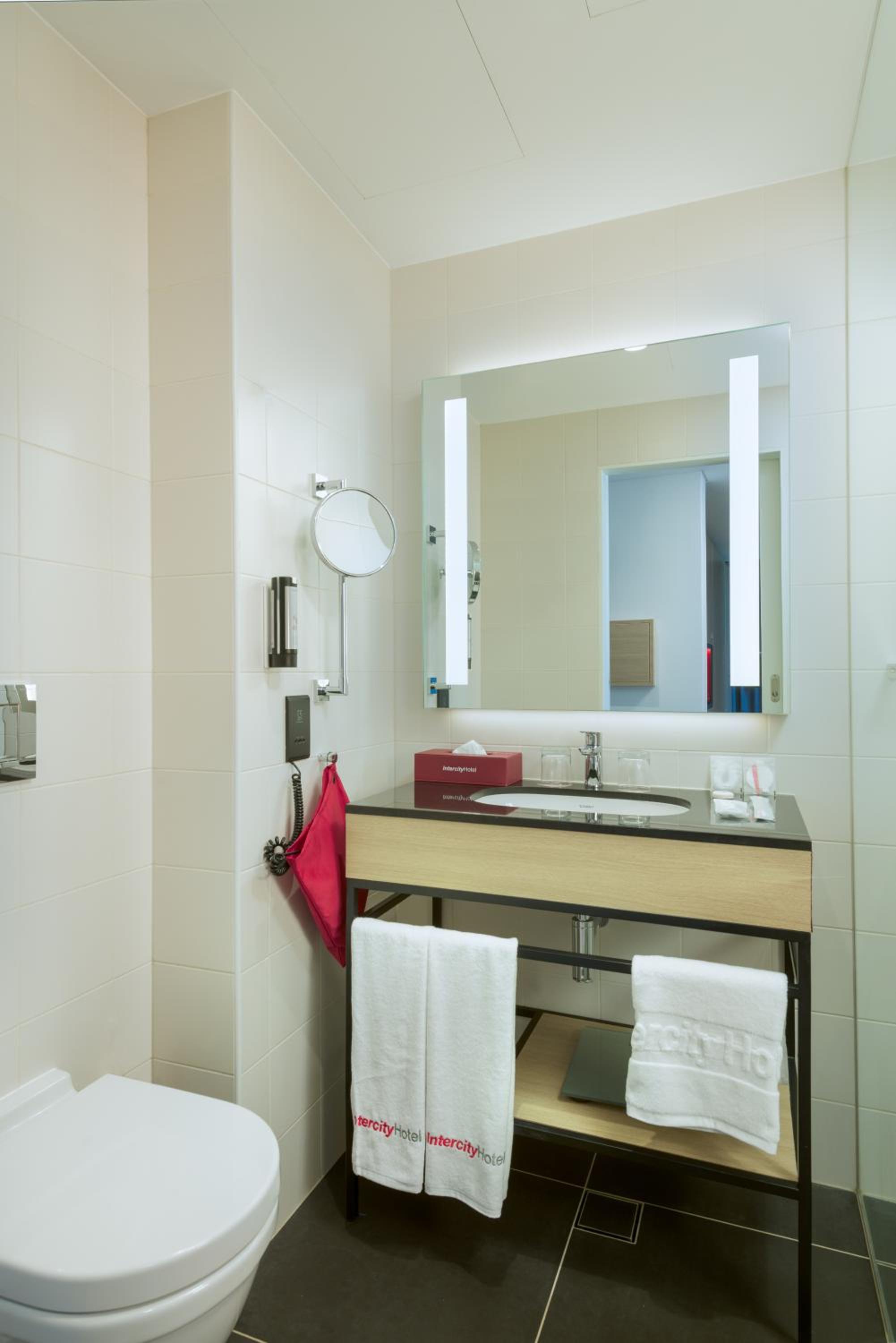 ONE BEDROOM SUITE