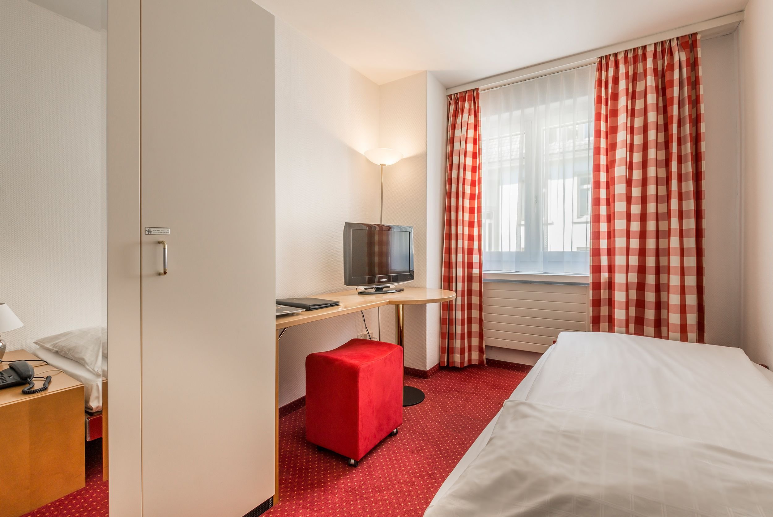 Room, Single
