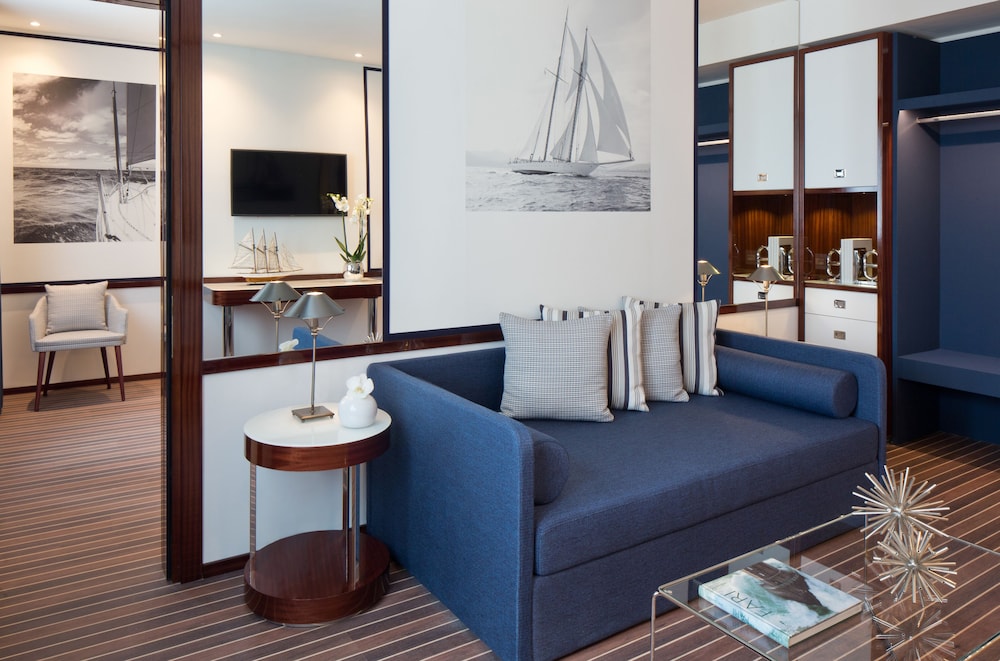 Starhotels President 45/63