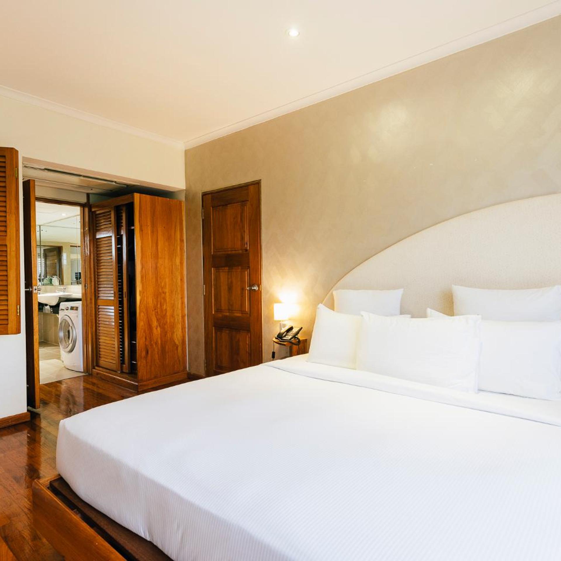 Suite, Fountain Wing