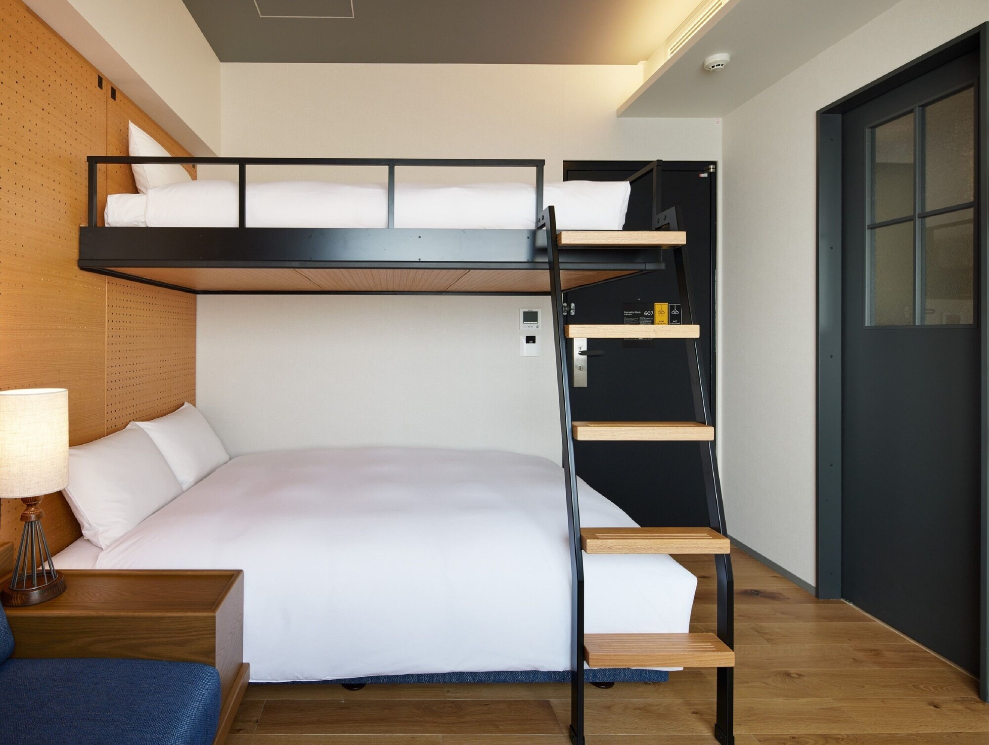 SUPERIOR, TWIN BEDS