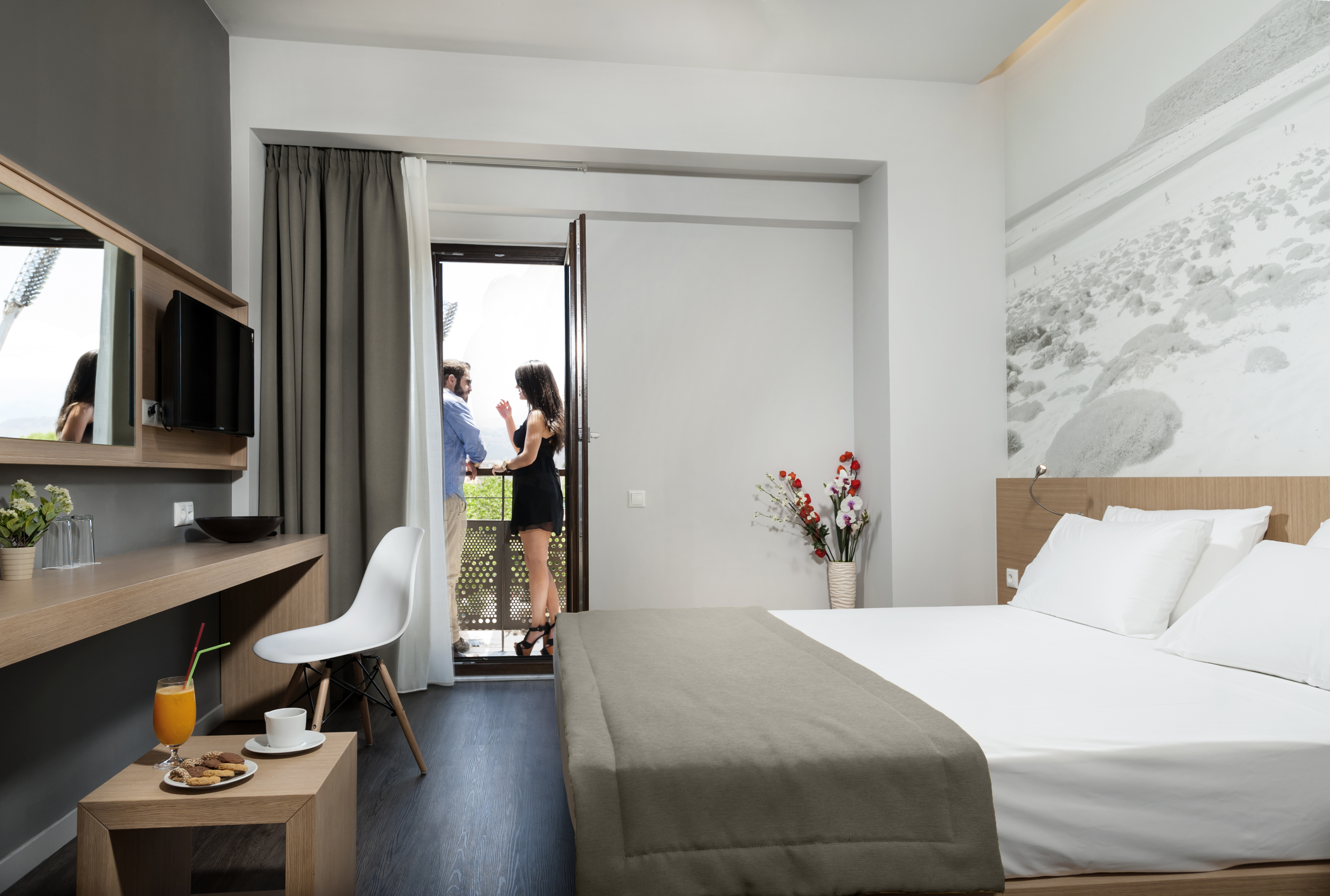 SUPERIOR, DOUBLE OR TWIN BED