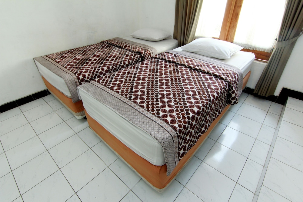 Hotel Limaran 22/77
