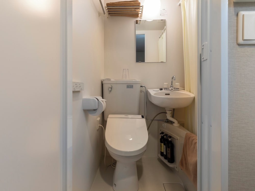 Tabist Unihotel Midosuji Honmachi 48/50