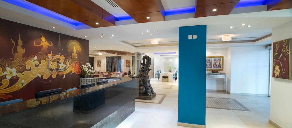 Al Hail Waves Hotel Managed By Centara 71/78