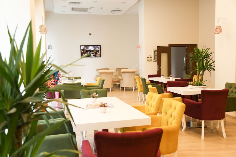Cebeci Grand Hotel 43/47