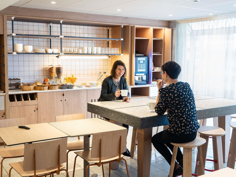 Ibis Budget Rennes Cesson 50/63