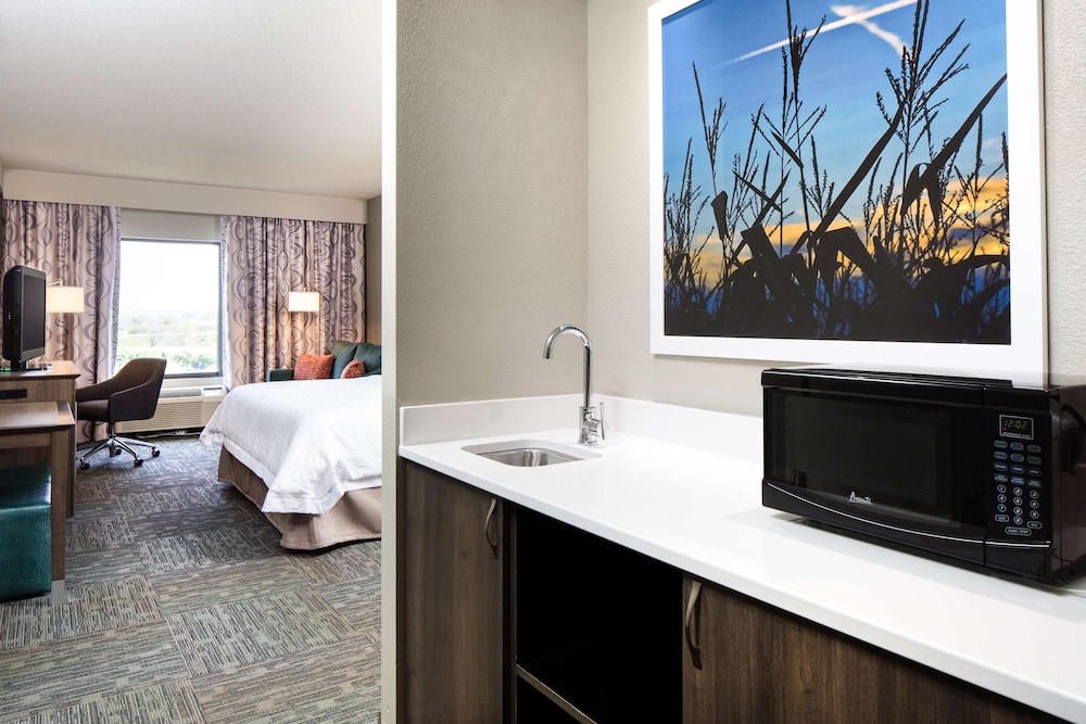 Hampton Inn Council Bluffs 13/41