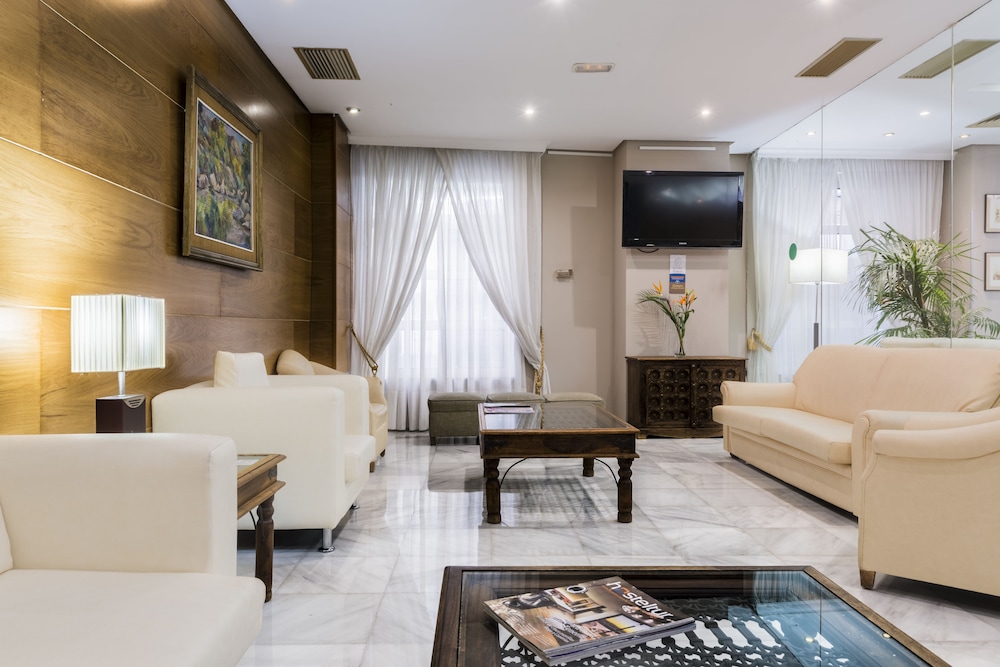 Navas Hotel 52/82