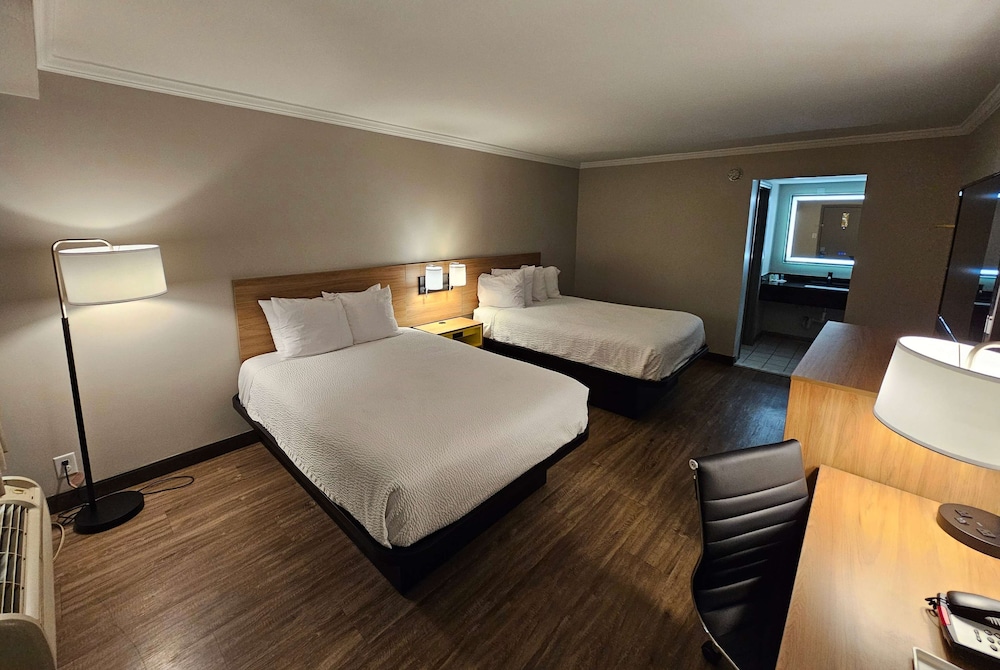 Days Inn by Wyndham Wilmington Brandywine 20/33