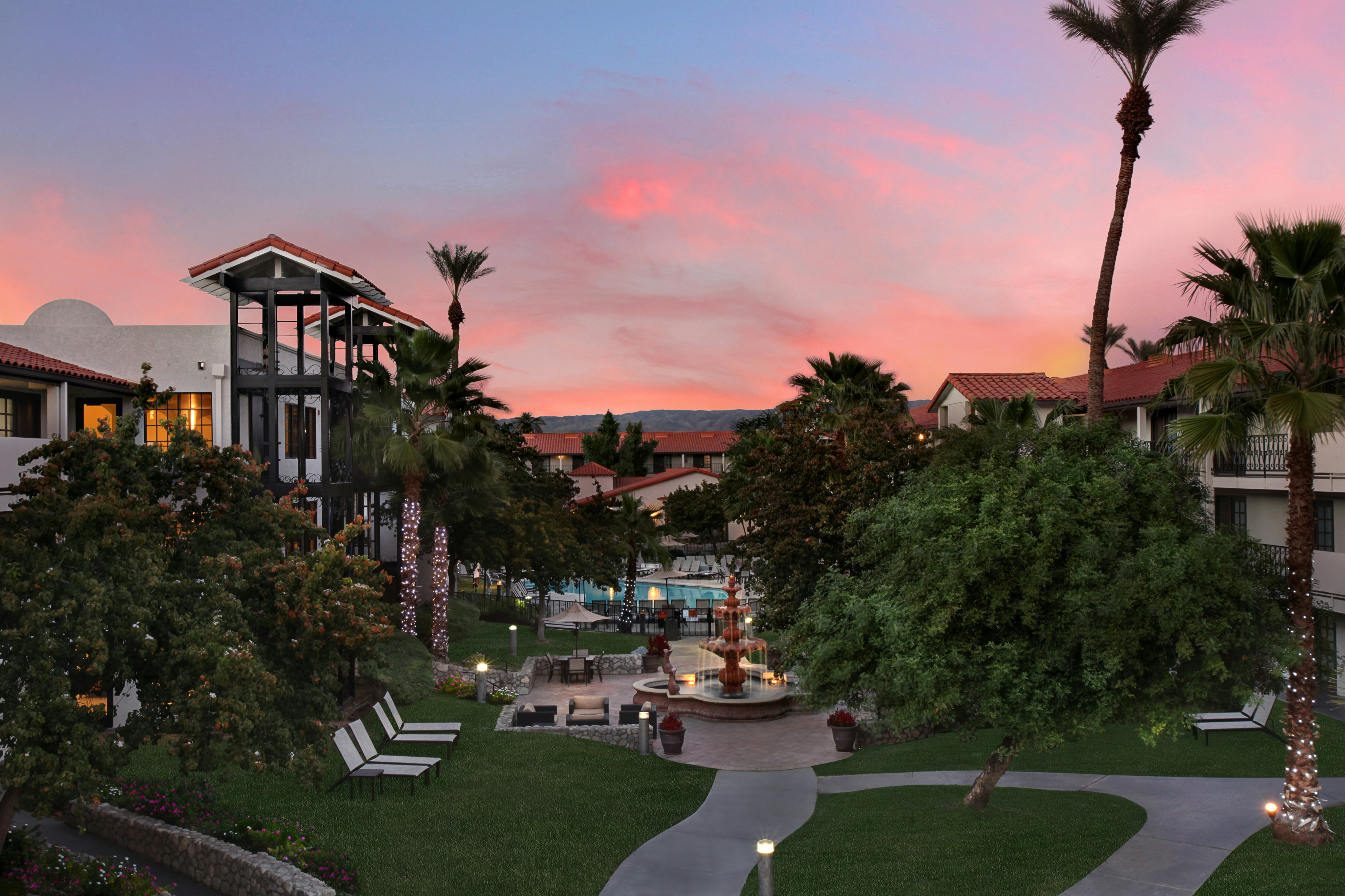 Embassy Suites Hotel Palm Desert 30/34