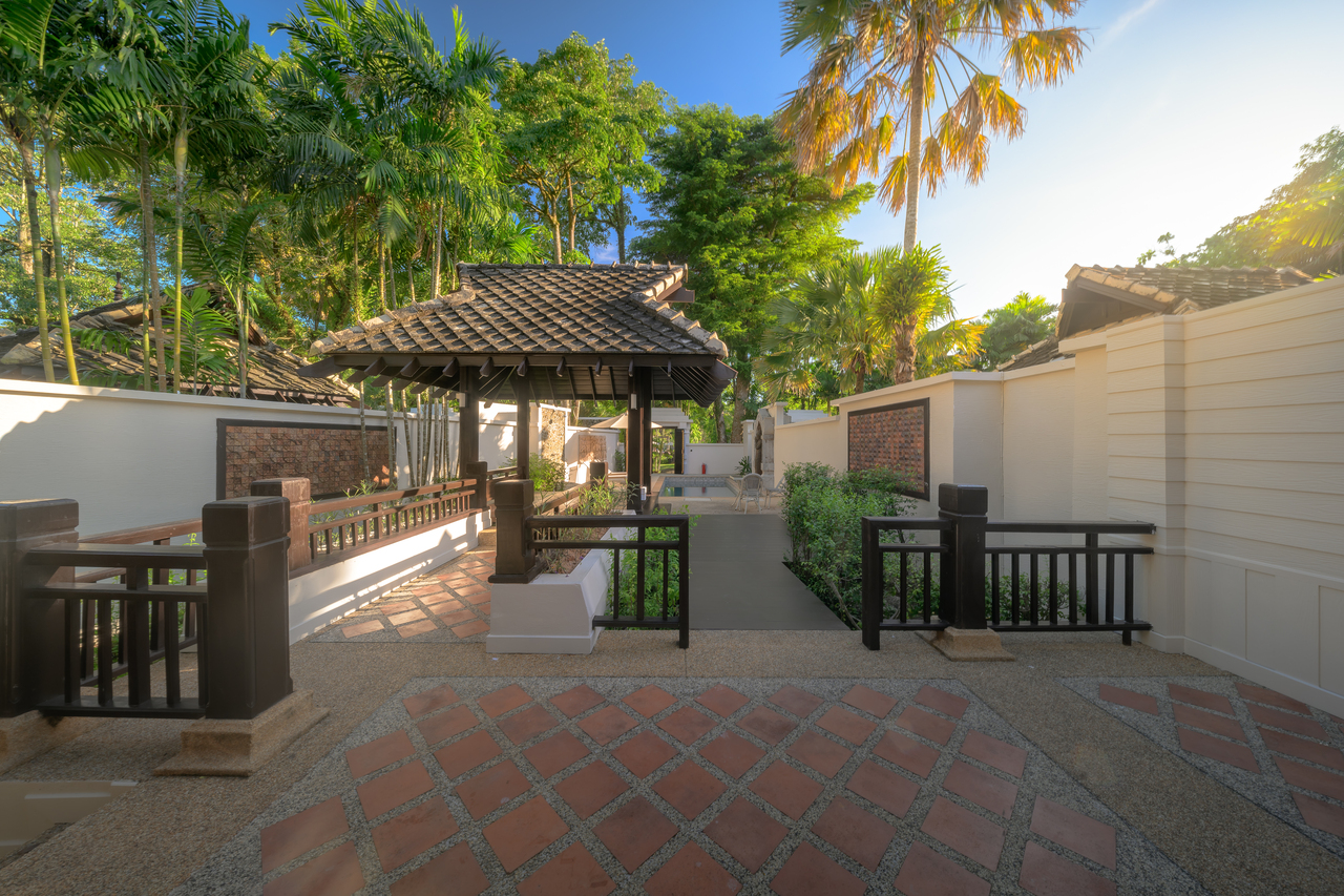 The Hotspring Beach Resort and Spa 55/59