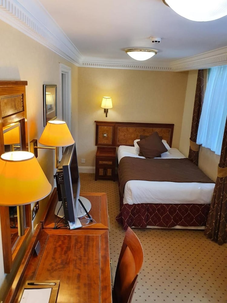Grange Clarendon Hotel 43/72