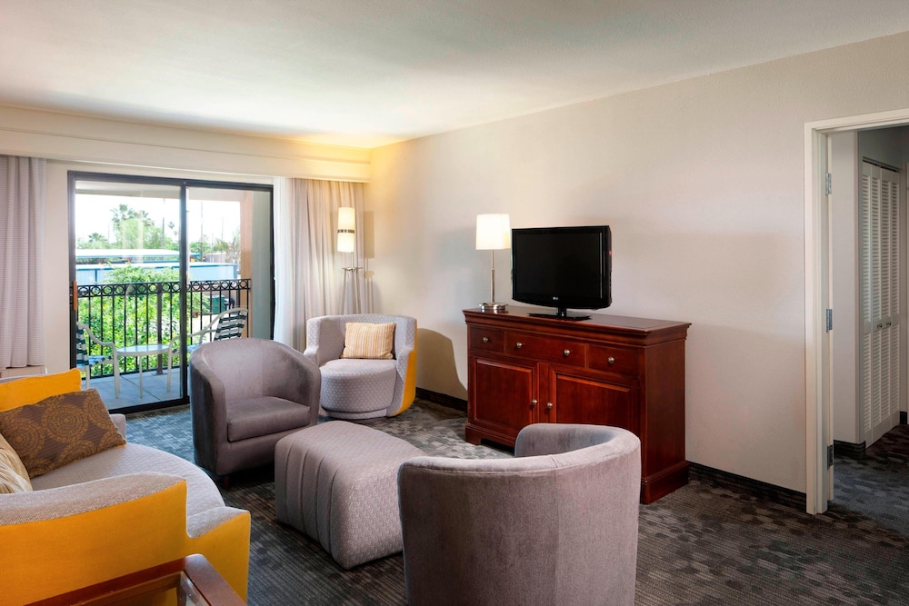 Courtyard Brownsville 28/41