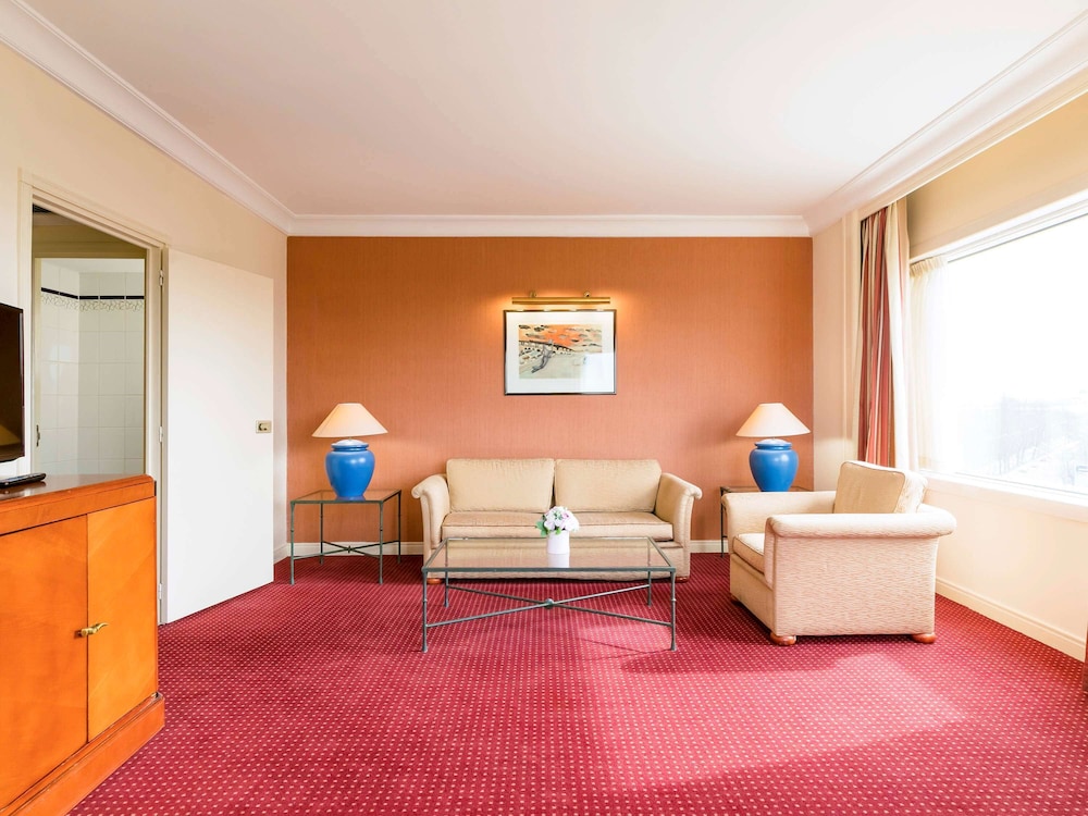 Pullman Bucharest World Trade Center Hotel 50/74