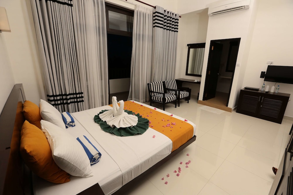 Lagoon Paradise Beach Resort 31/60