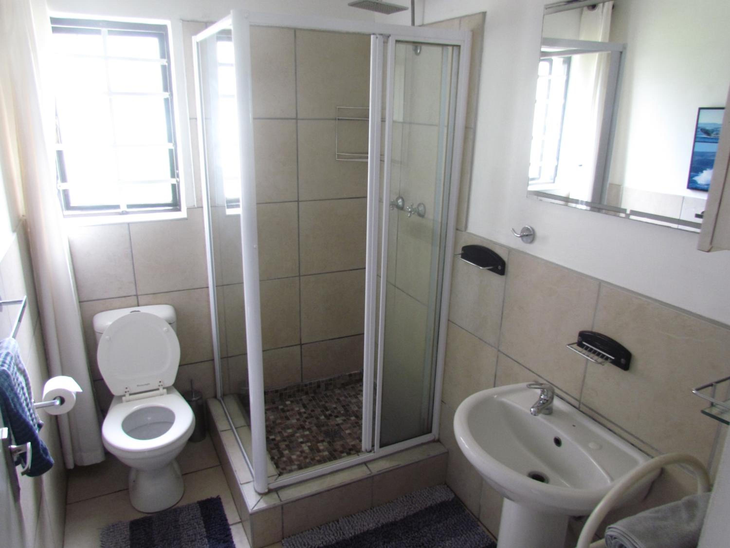 Santini Lace Self Catering 25/29
