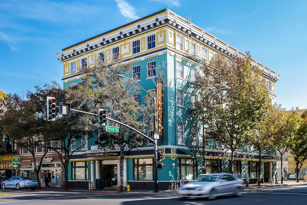 Hotel Clariana 3/43