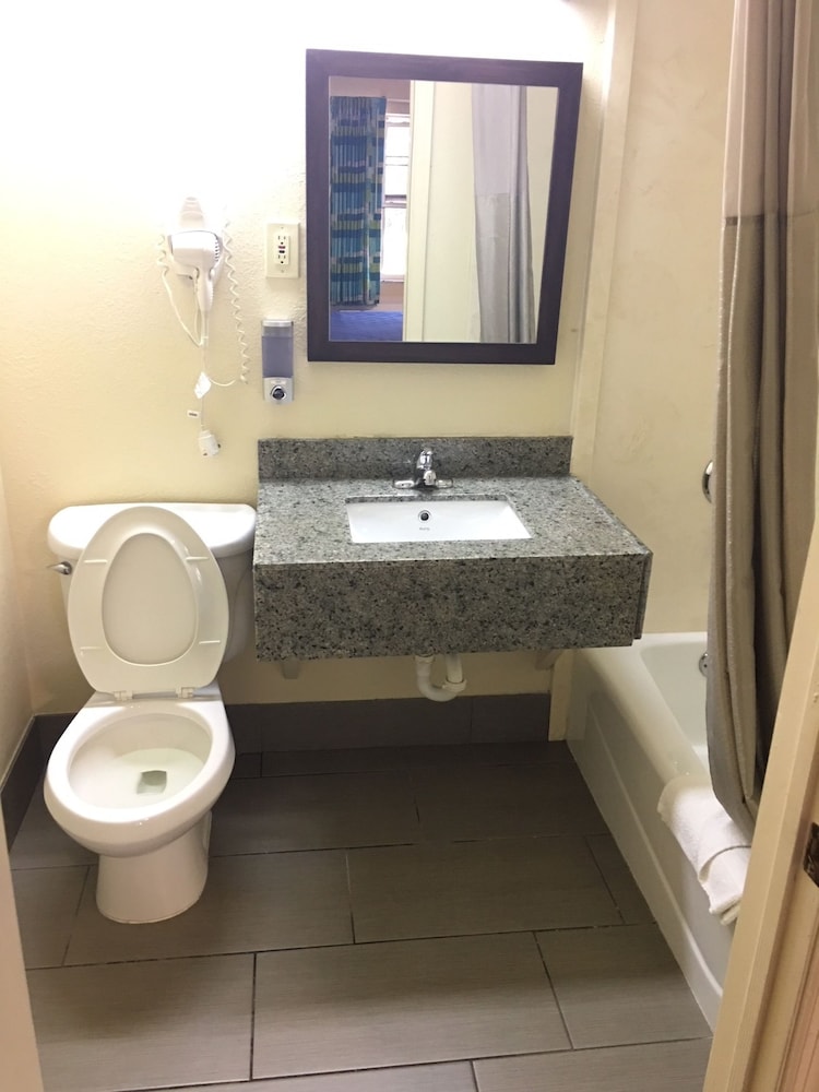 American Inn Punta Gorda 34/35