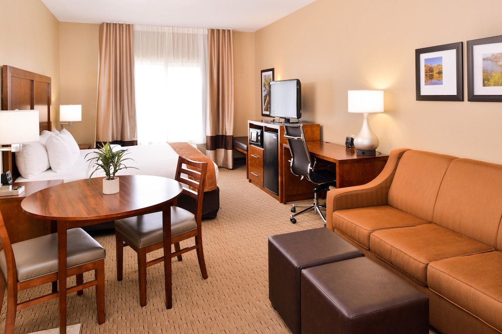 Comfort Suites Mount Vernon 24/36