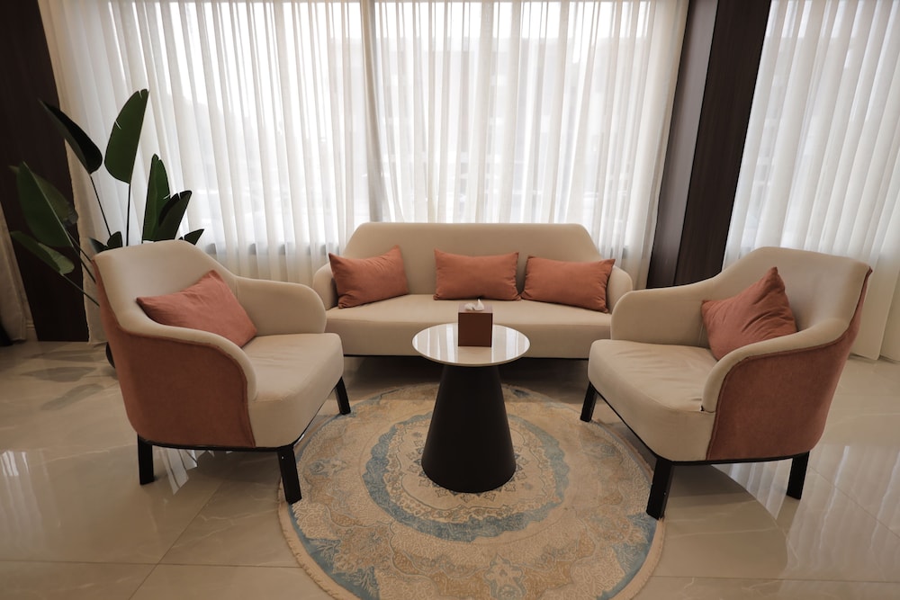 أجنحة المتعب الياسمين(XYZ Hotel Al Yasmin) 11/15