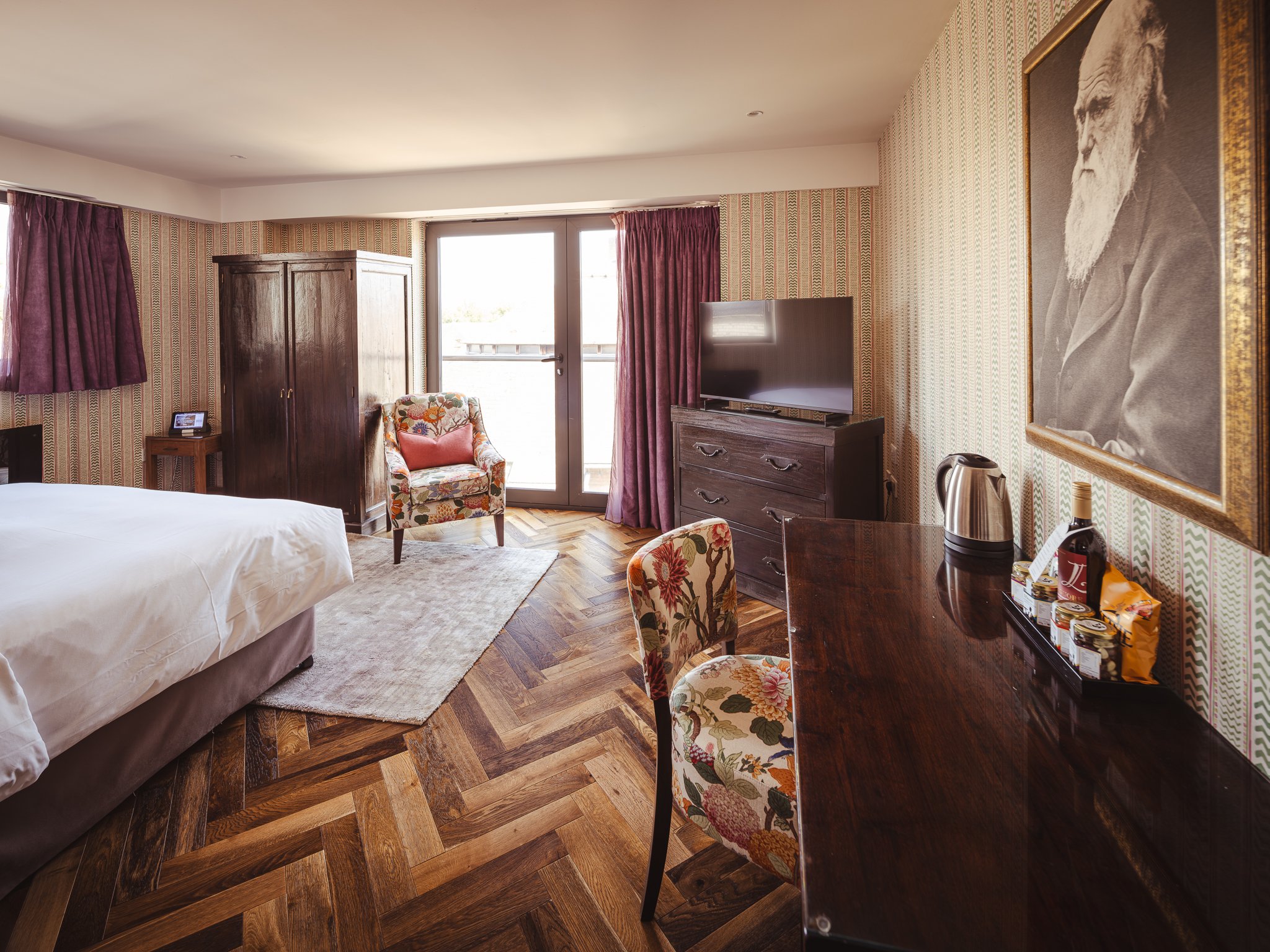 The Varsity Hotel Spa 9/32