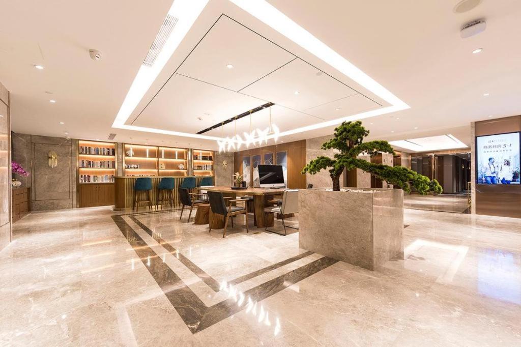 Yitel Collection Beijing Hepingli 12/54