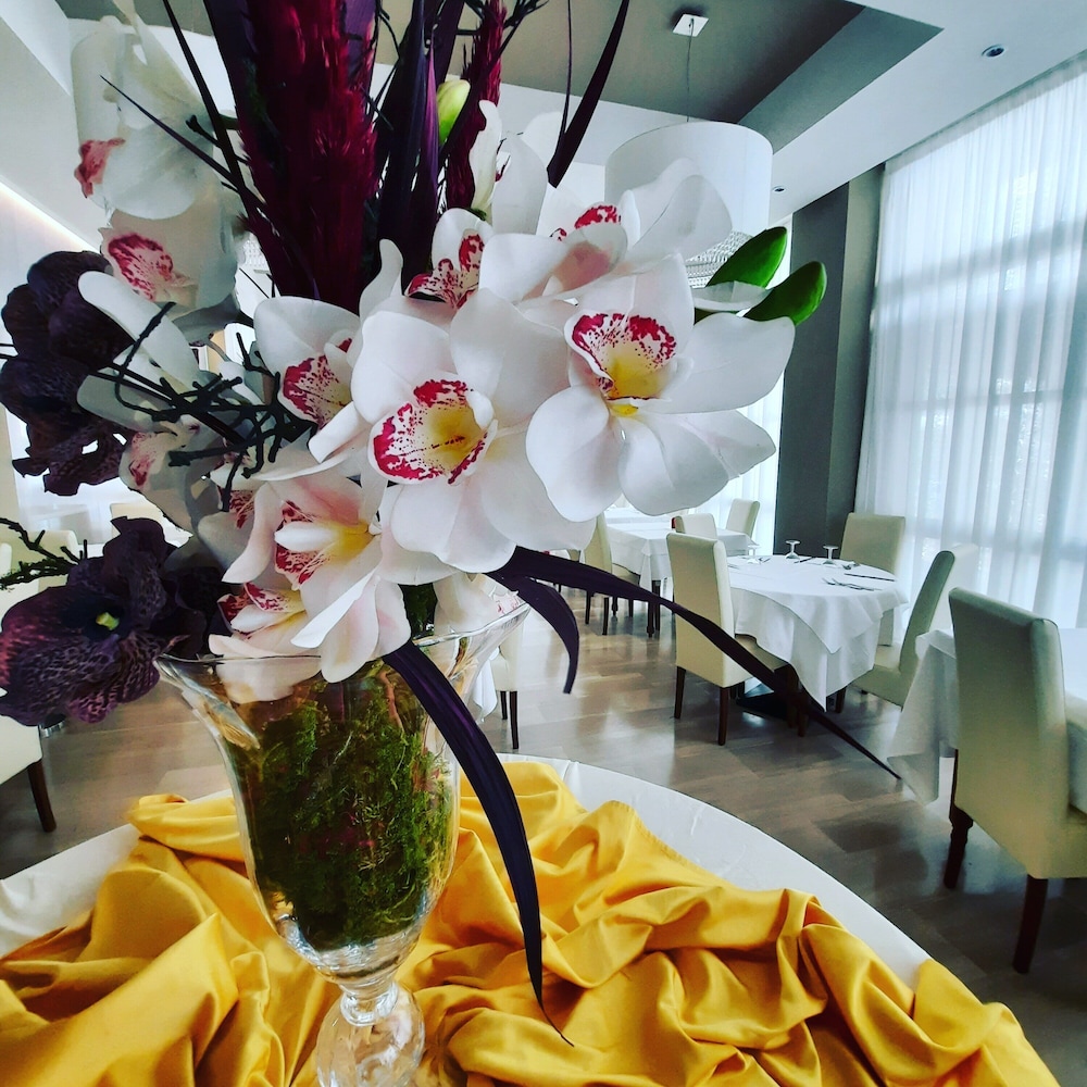 Hotel Lalla Beauty And Relax 52/63