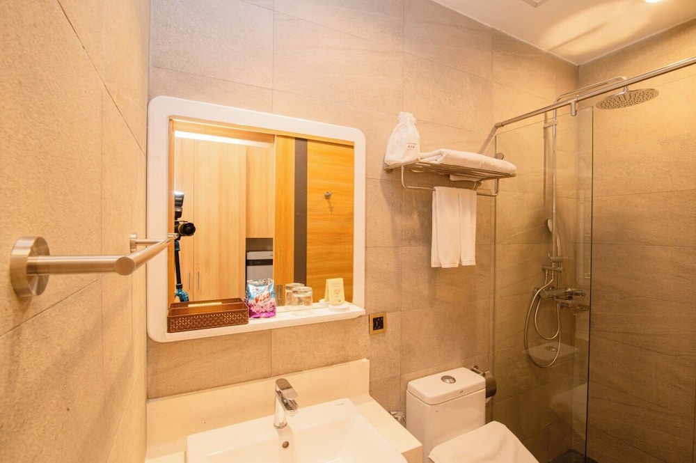 The View Serviced Residence 66/66