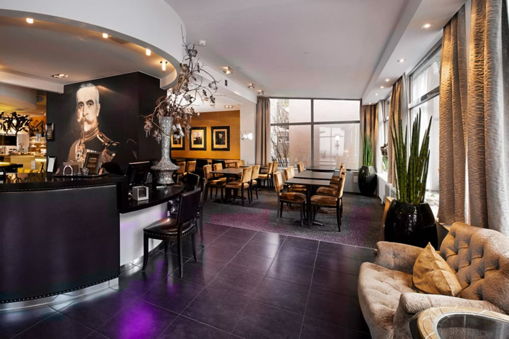 Home Hotel Majoren 4/48