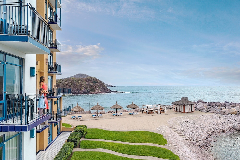 El Cid Marina Beach Hotel 74/76