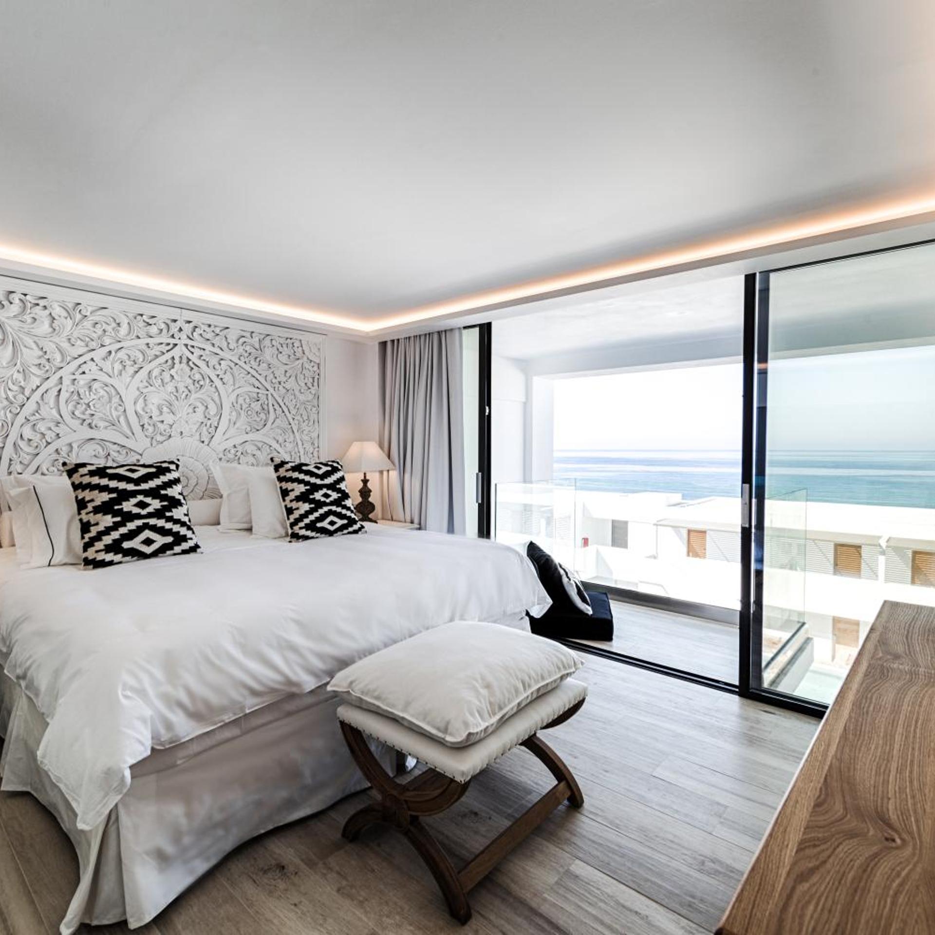 Collection, Suite, Private Pool