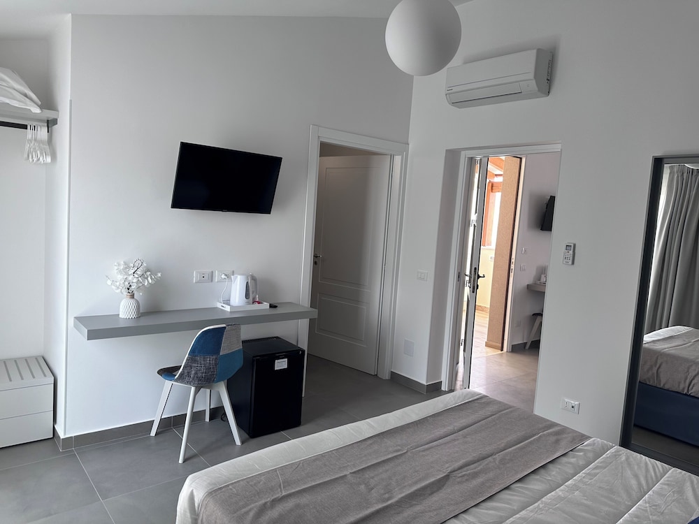 Hotel Baia Di Venere 32/50