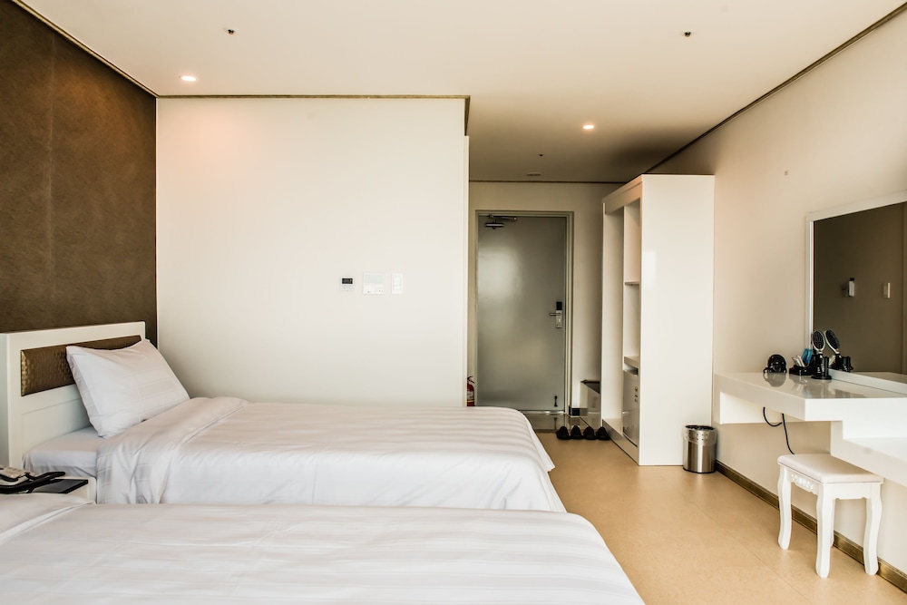 Virginia Hotel 18/50